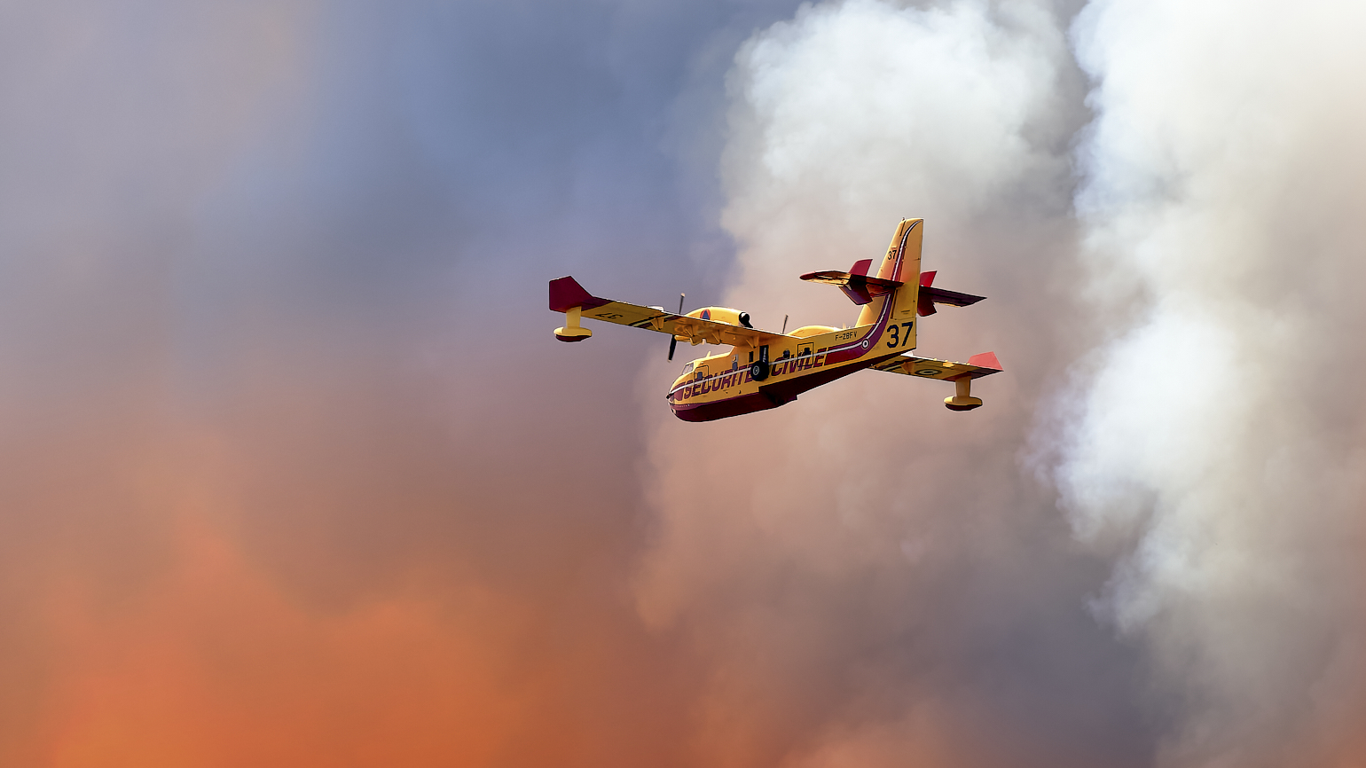 Canadair n° 37, incendie de la Dune de Pyla, 2022